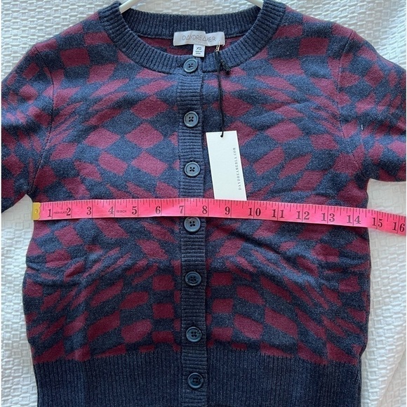 DAYDREAMER PLUM BERRY WAVE FITTED CARDIGAN - Picture 12 of 16